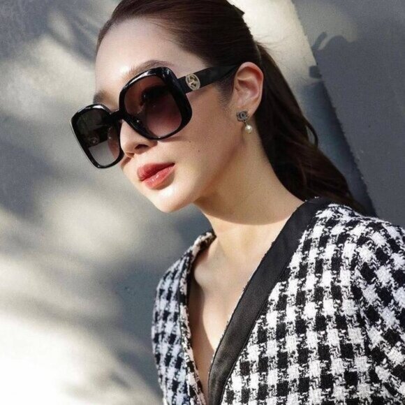 Gucci GG1029SA 001 Sunglasses Black Square Frame, Grey  display picture 3